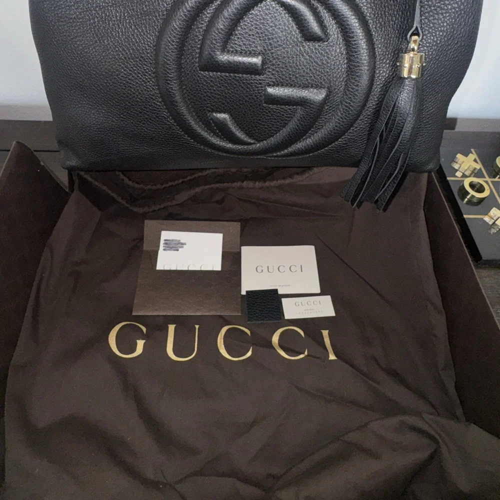 GUCCI Black Leather Soho Chain Tote - Picture 12 of 13